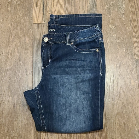 Jeans - Picture 2 of 2